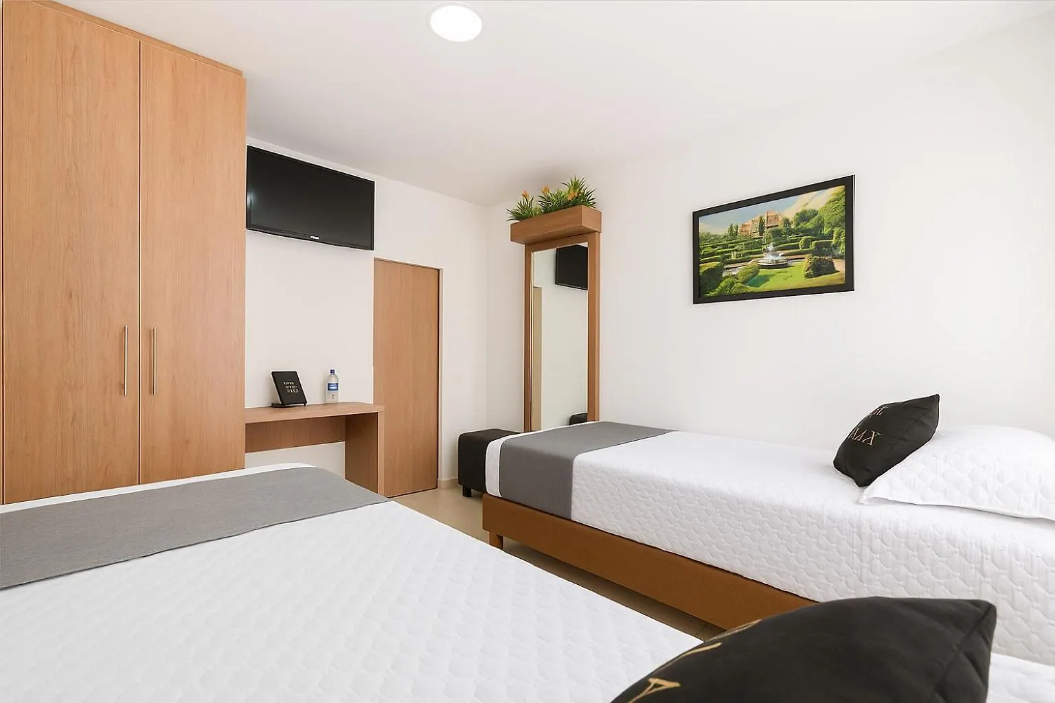 Hotel De La Salle Bogota